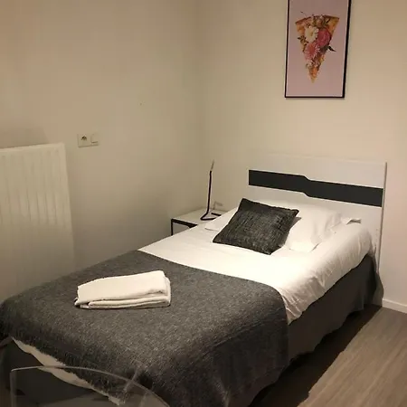 Hoteliere Laudine מלון דירות